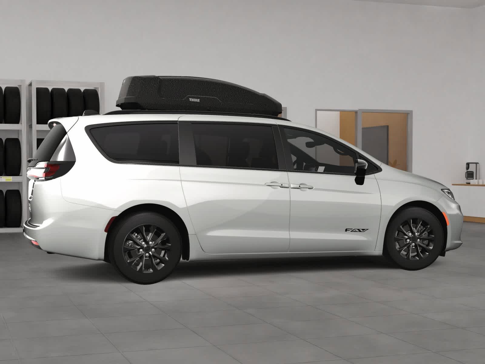 Thumbnail: 2025 Chrysler Pacifica - 6