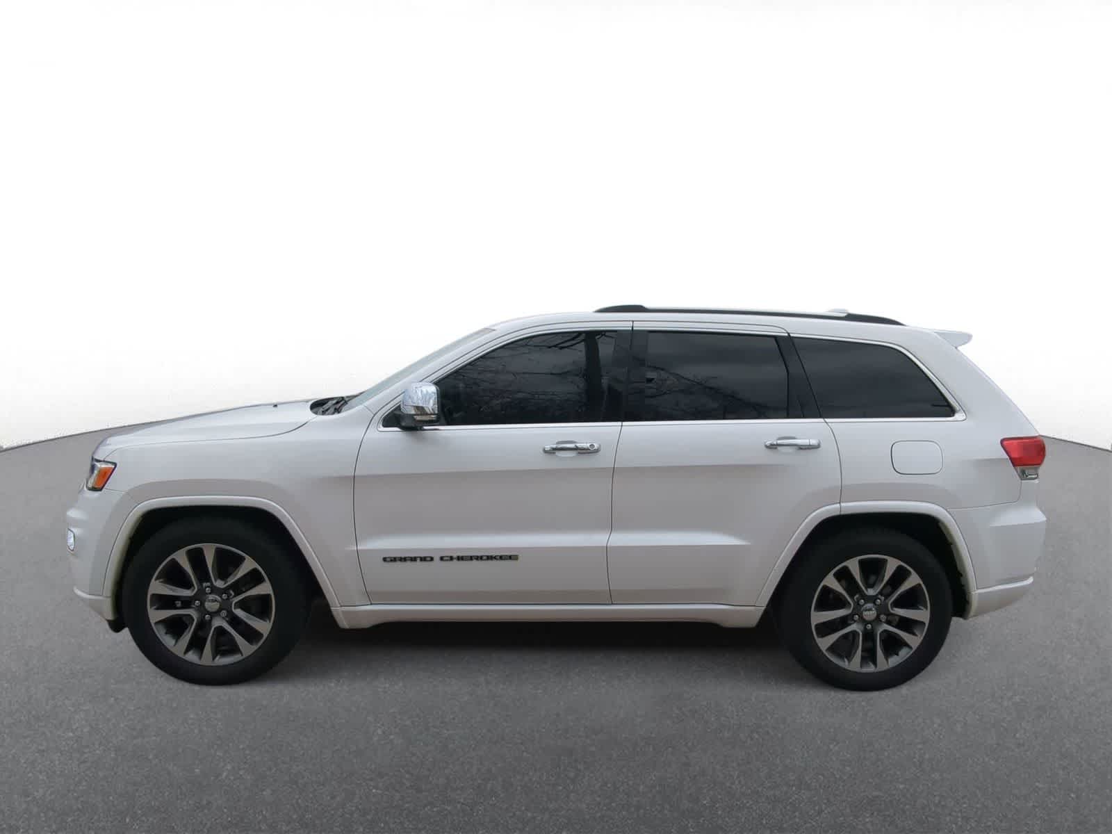 Thumbnail: 2018 Jeep Grand Cherokee - 5