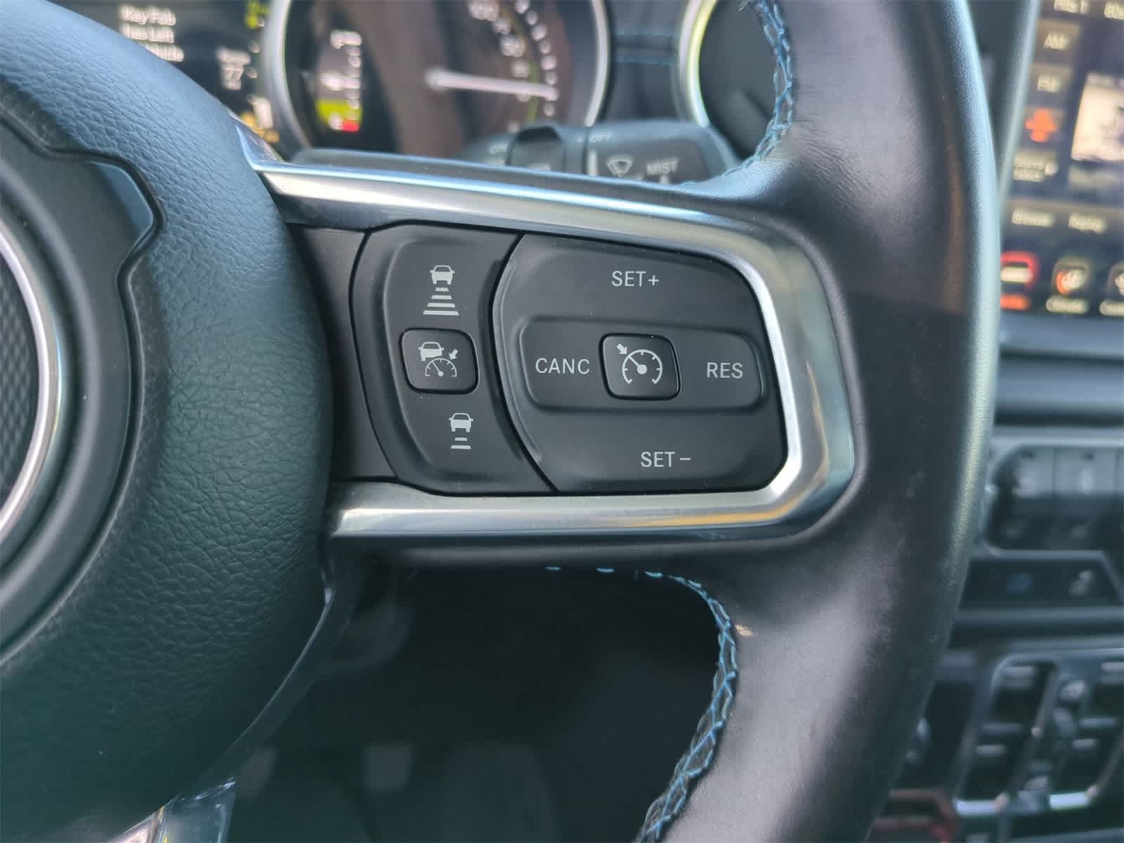 Thumbnail: 2022 Jeep Wrangler - 23