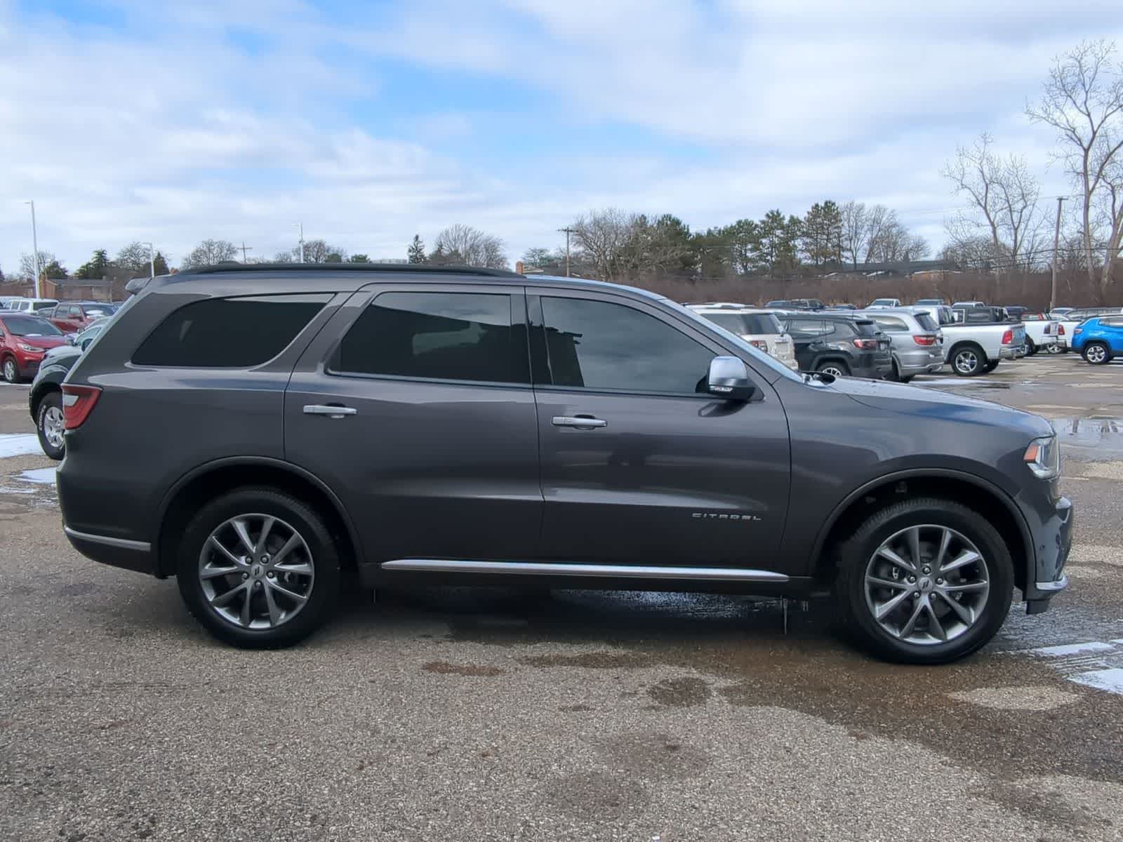 Thumbnail: 2020 Dodge Durango - 15