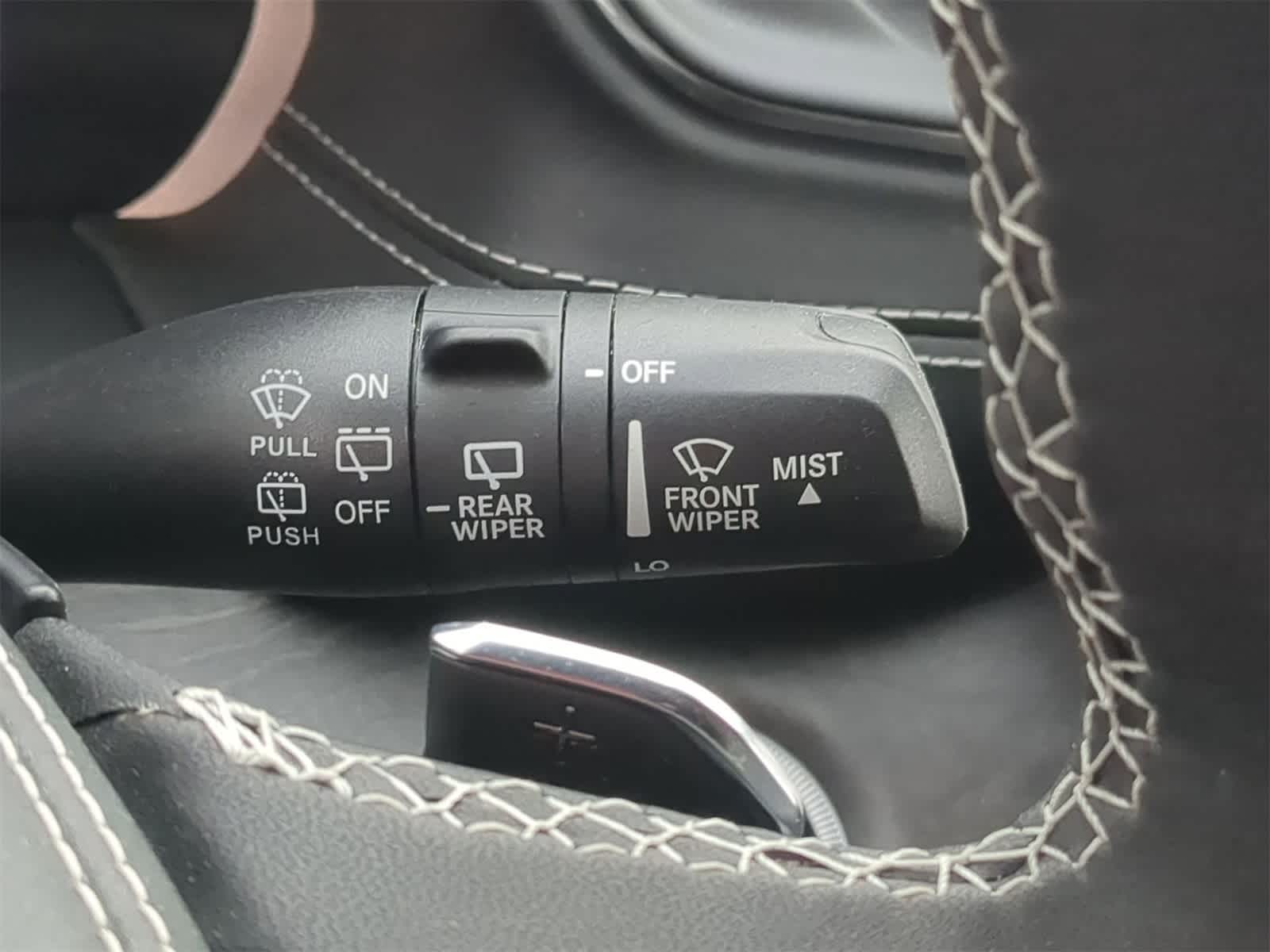 Thumbnail: 2023 Jeep Grand Cherokee - 32