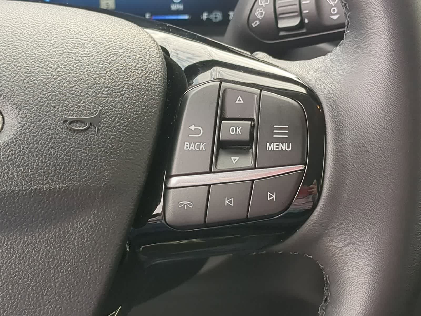 Thumbnail: 2024 Ford Escape - 24