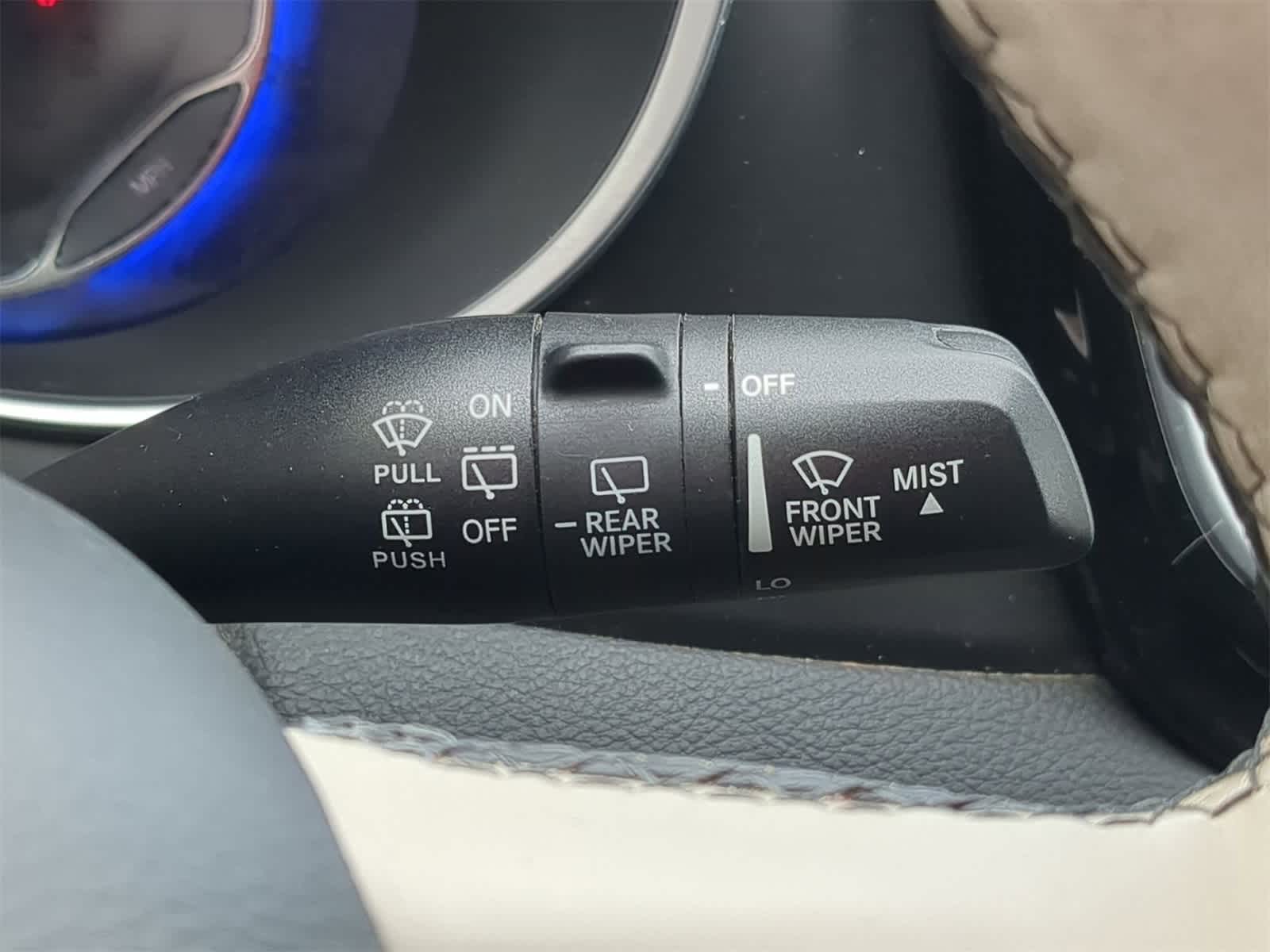 Thumbnail: 2020 Chrysler Pacifica - 34