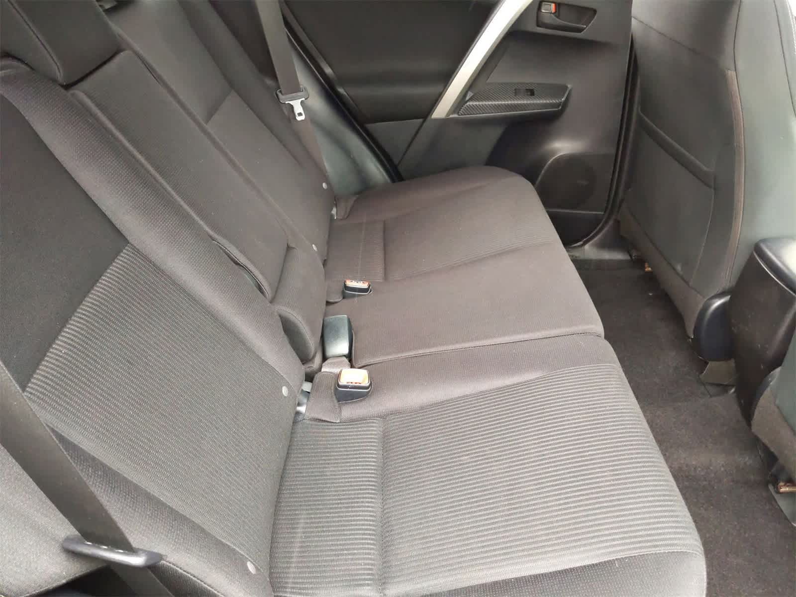 2013 Toyota RAV4 XLE 21