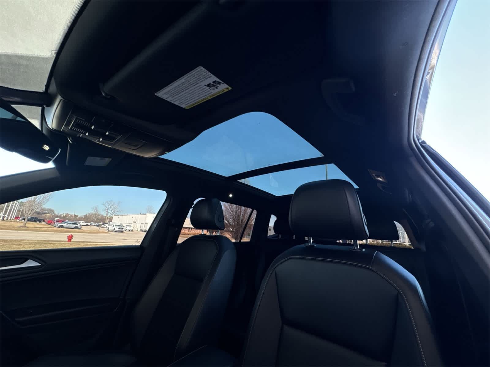 Thumbnail: 2021 Volkswagen Tiguan - 20