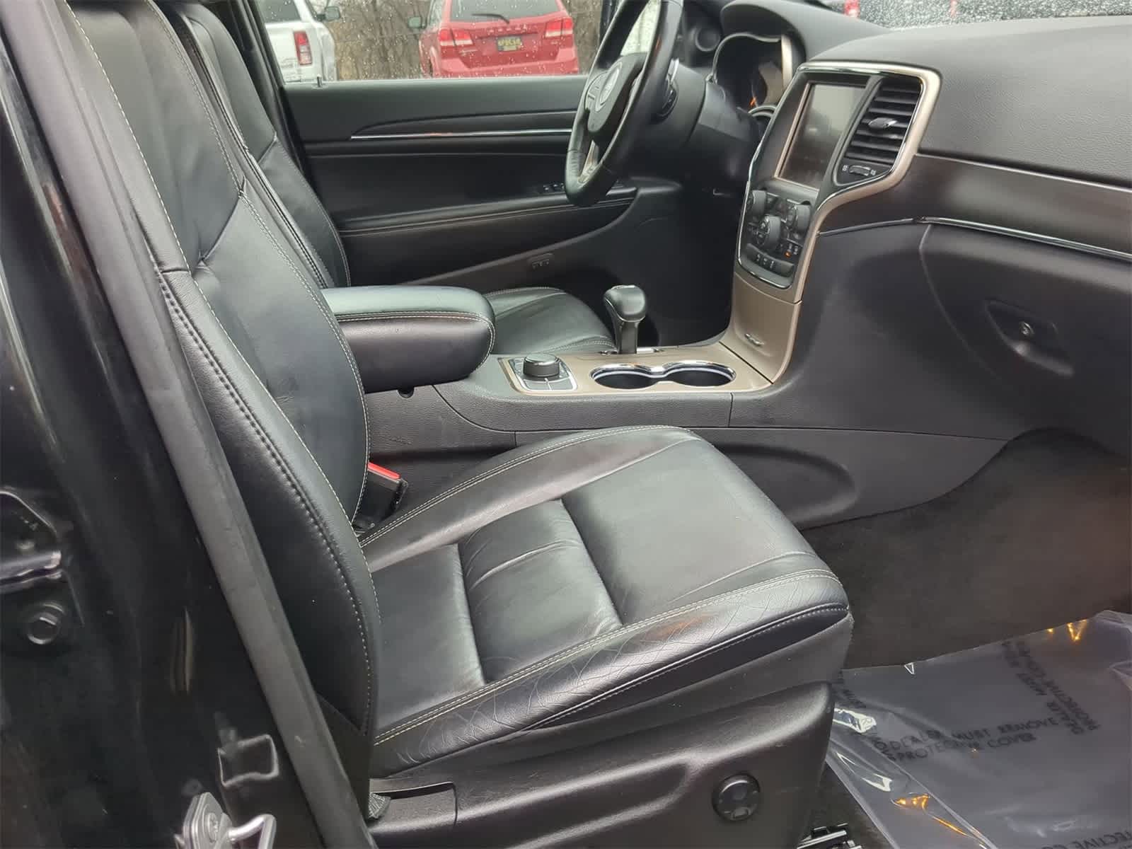 Thumbnail: 2015 Jeep Grand Cherokee - 29