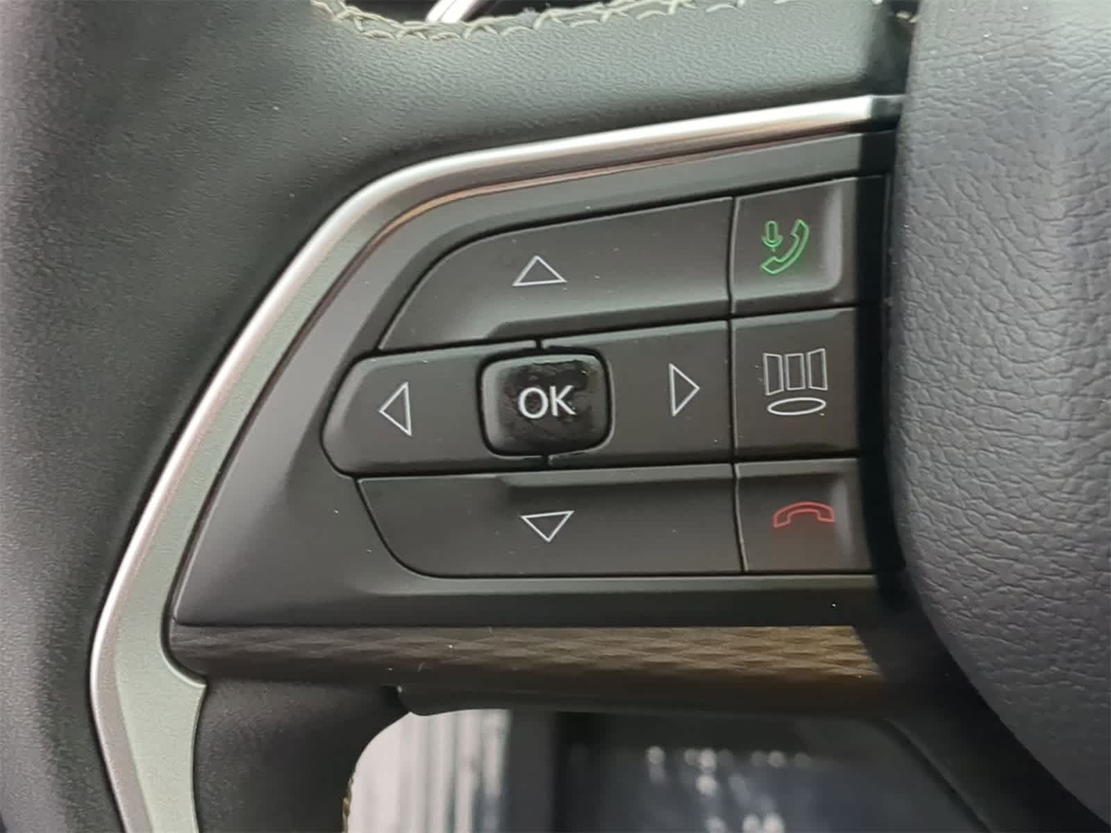 Thumbnail: 2024 Jeep Grand Cherokee - 31