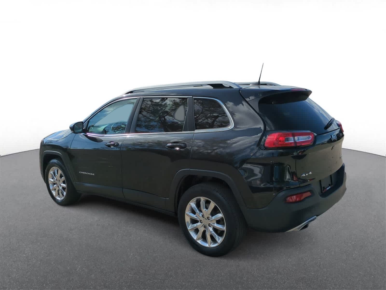 Thumbnail: 2016 Jeep Cherokee - 6