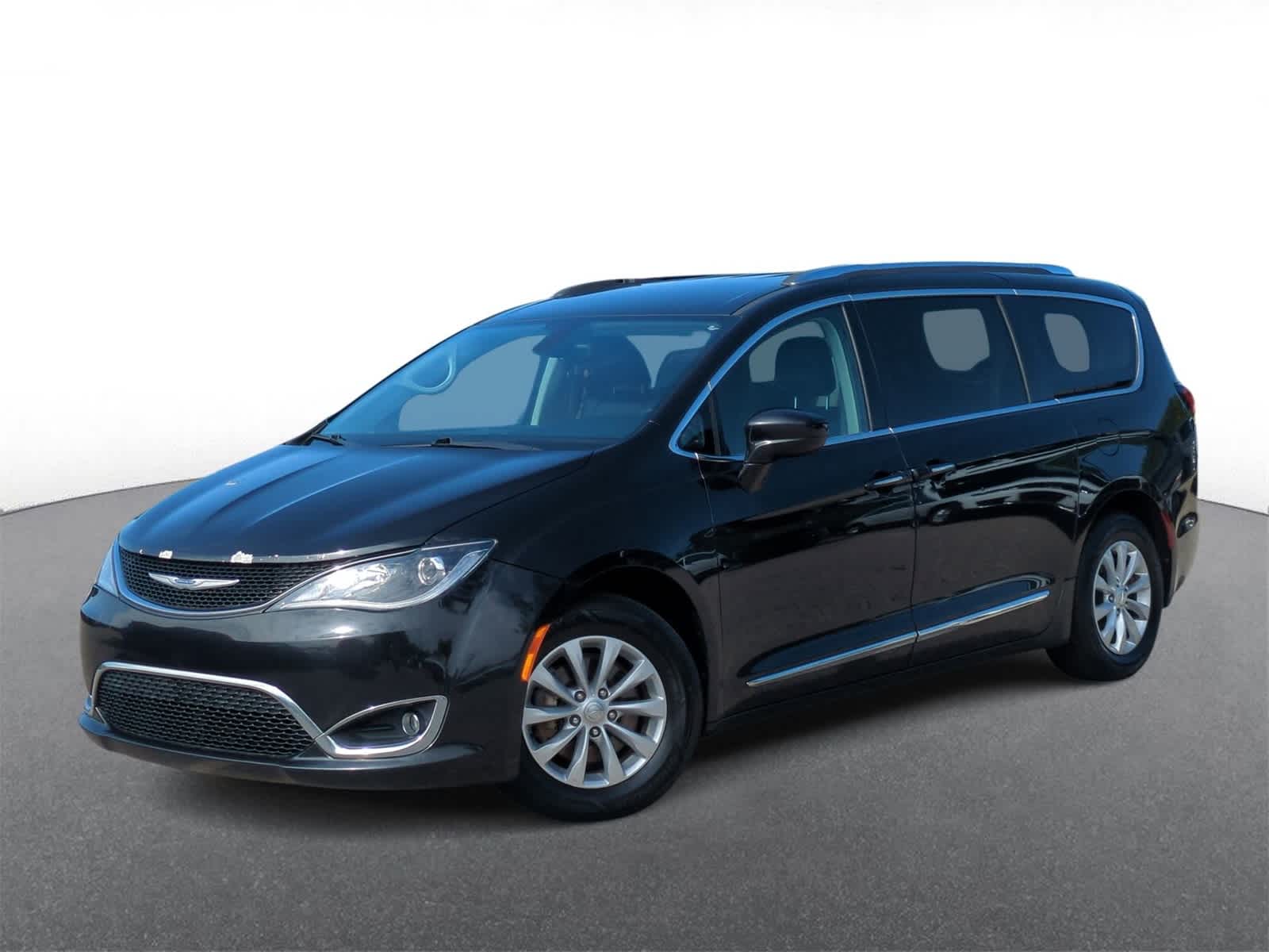 2019 Chrysler Pacifica Touring L -
                  Troy, MI