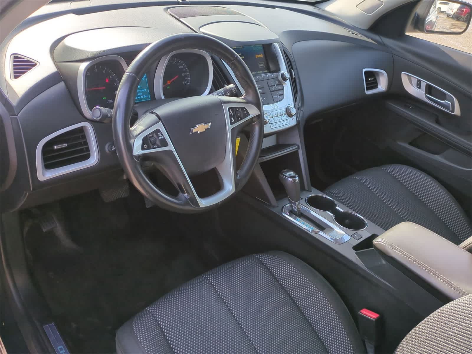 2017 Chevrolet Equinox LT 10