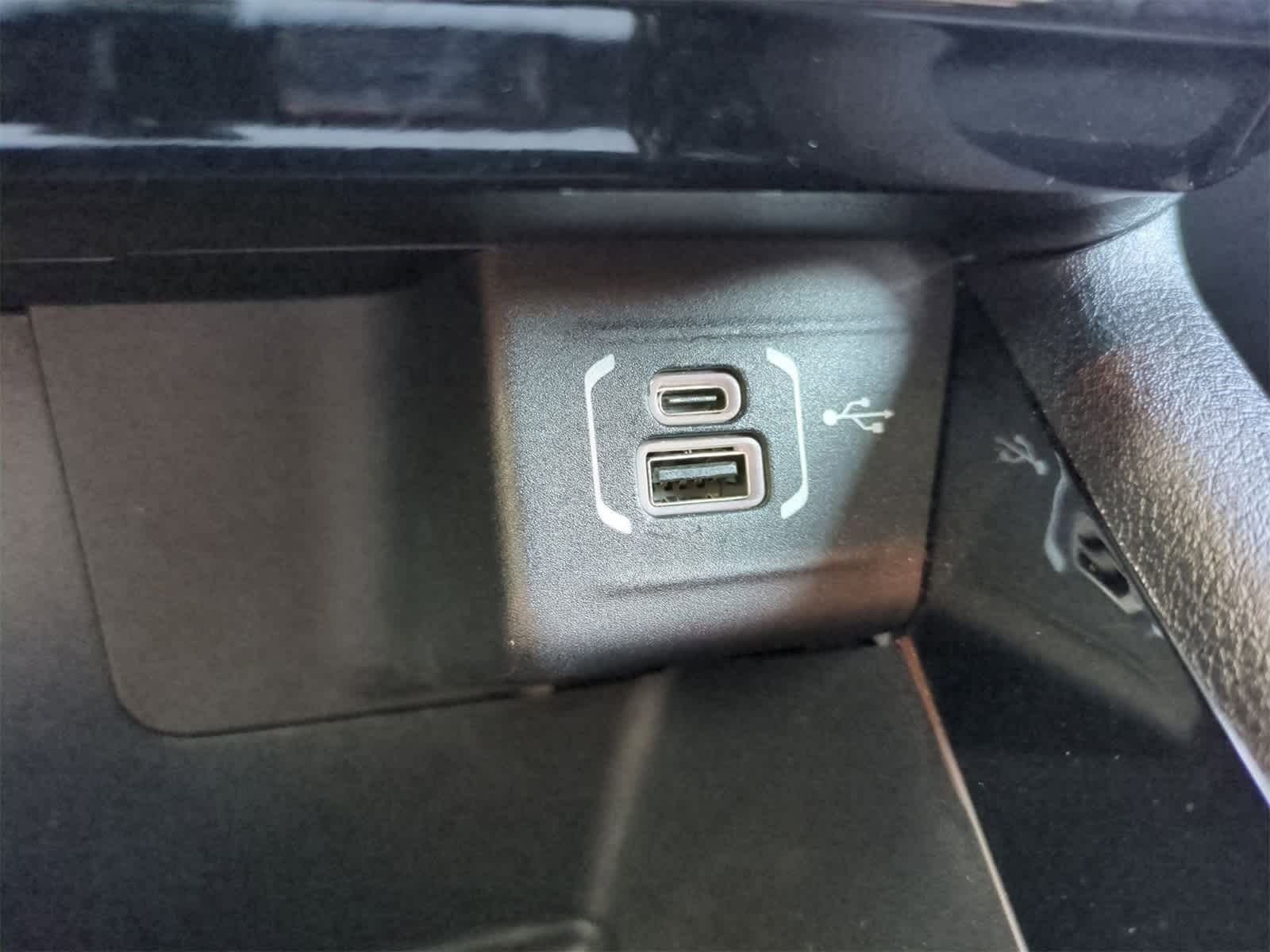 Thumbnail: 2022 Jeep Compass - 30