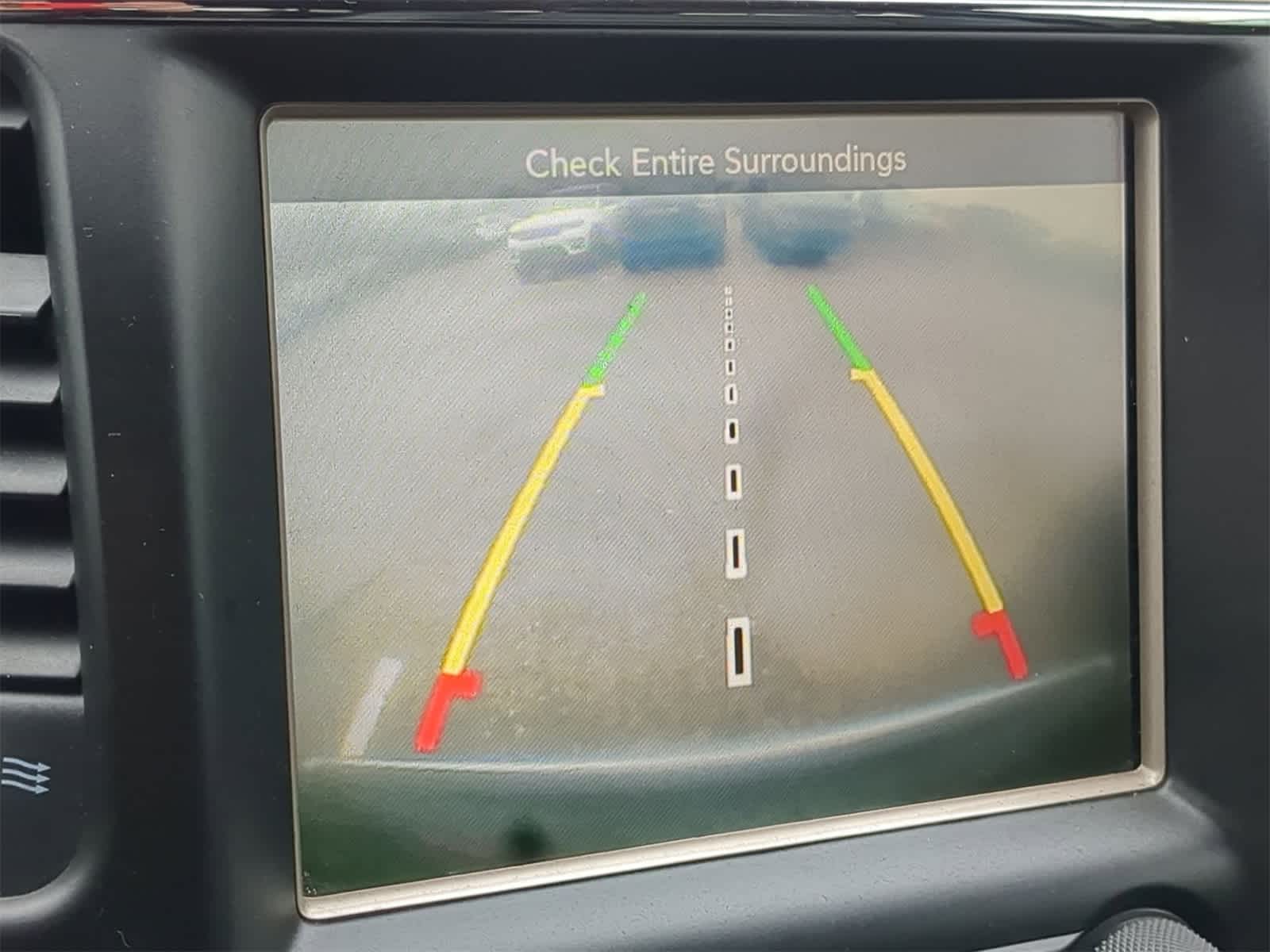 Thumbnail: 2015 Jeep Grand Cherokee - 36