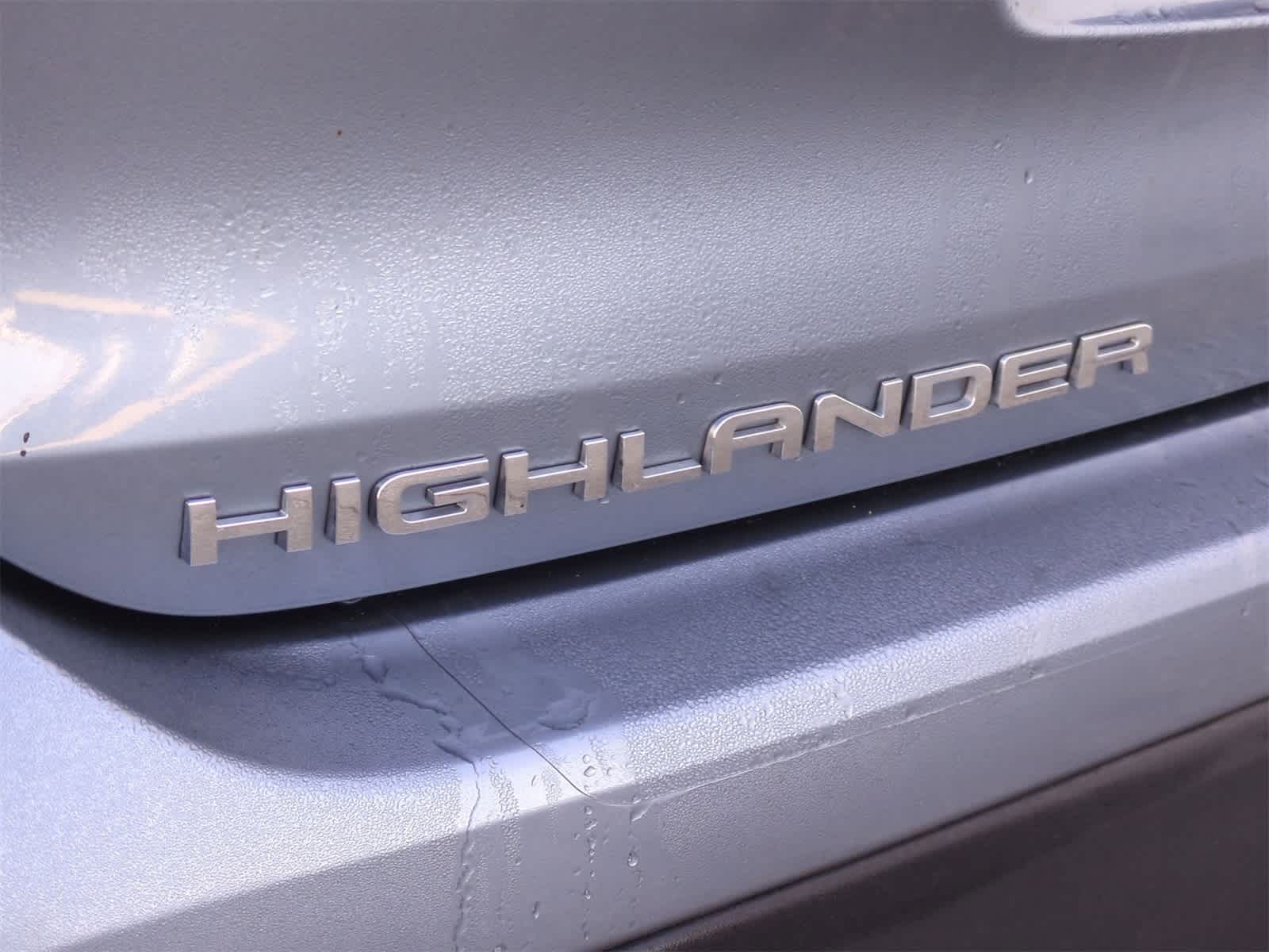 Thumbnail: 2022 Toyota Highlander - 13