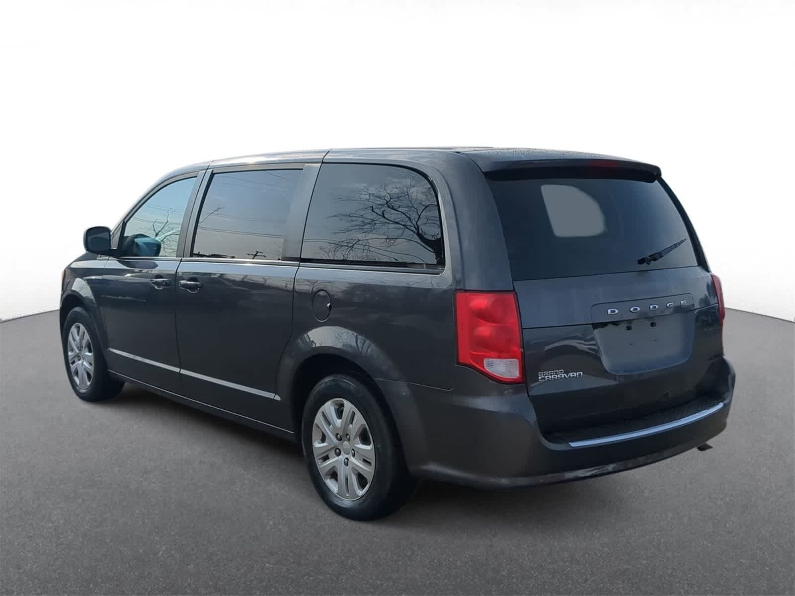 Thumbnail: 2018 Dodge Grand Caravan - 6
