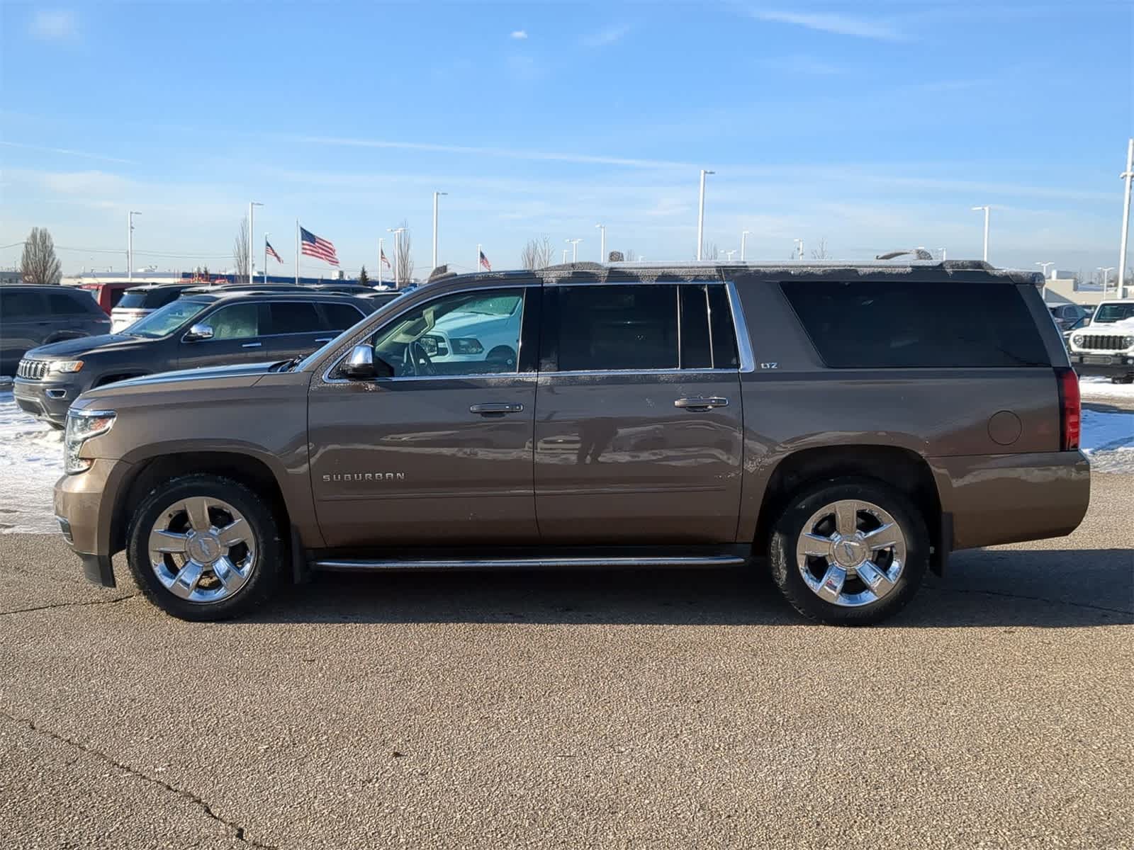 Thumbnail: 2016 Chevrolet Suburban - 11