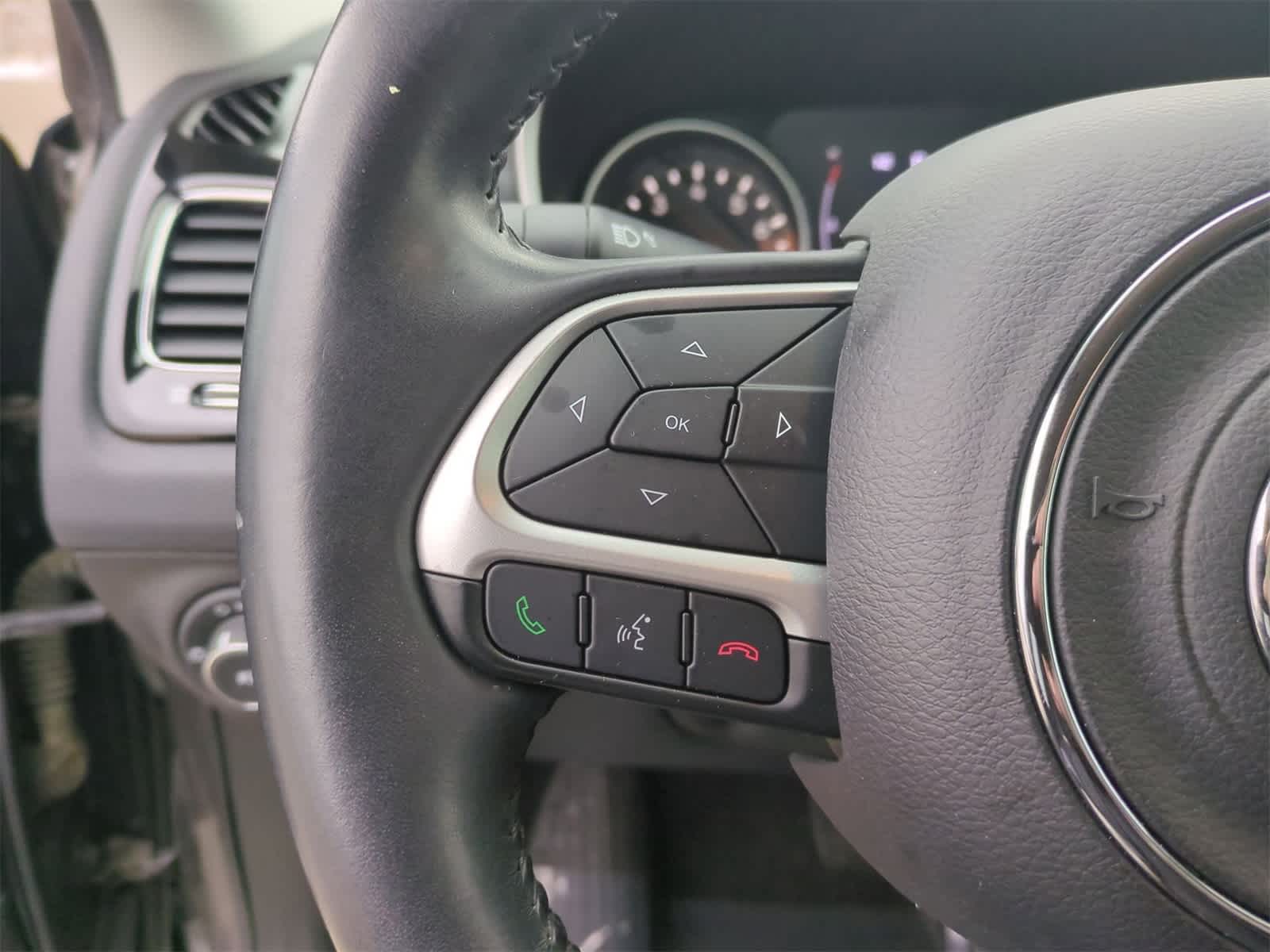 Thumbnail: 2019 Jeep Compass - 23