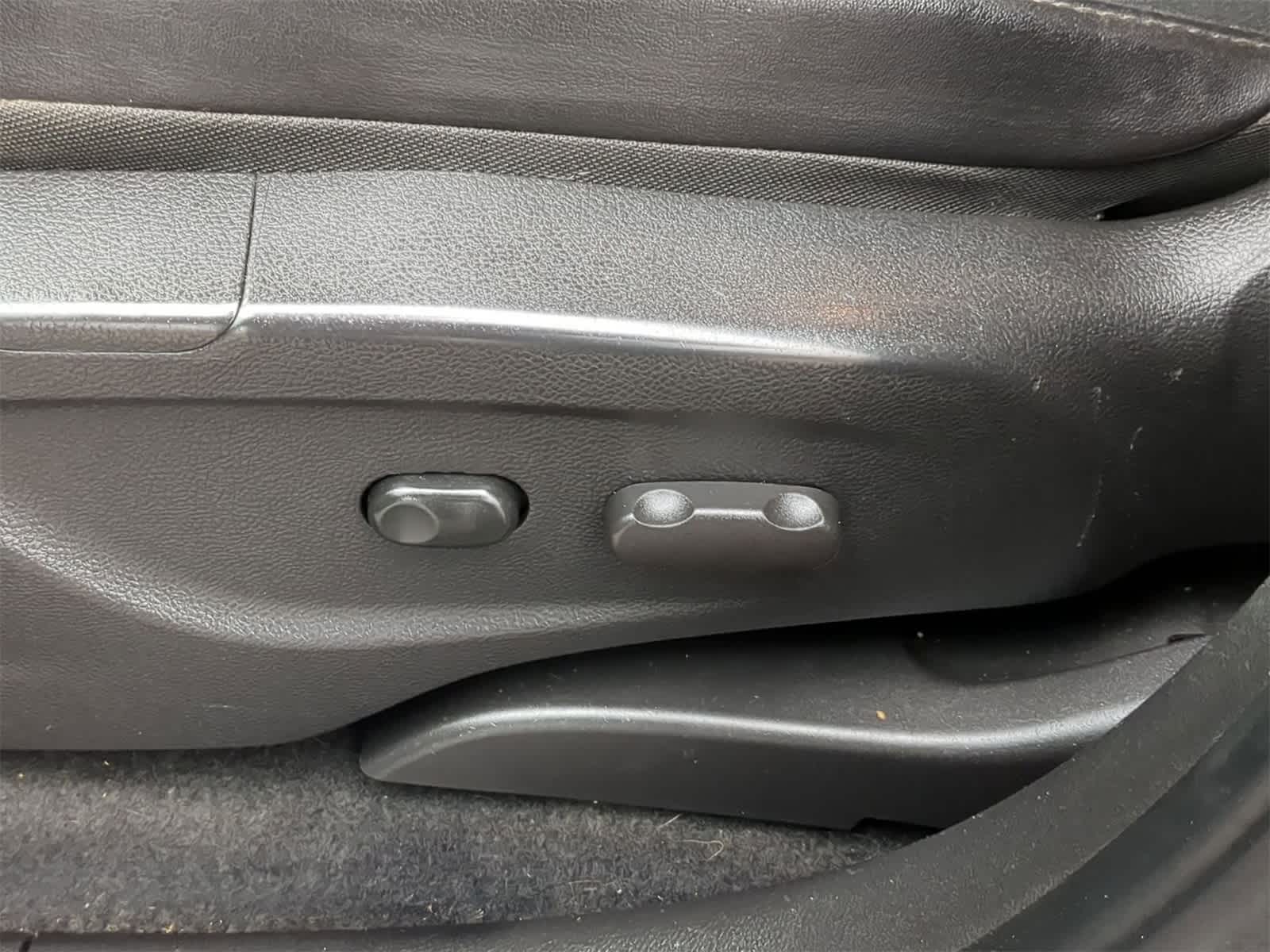 Thumbnail: 2019 Buick Encore - 24