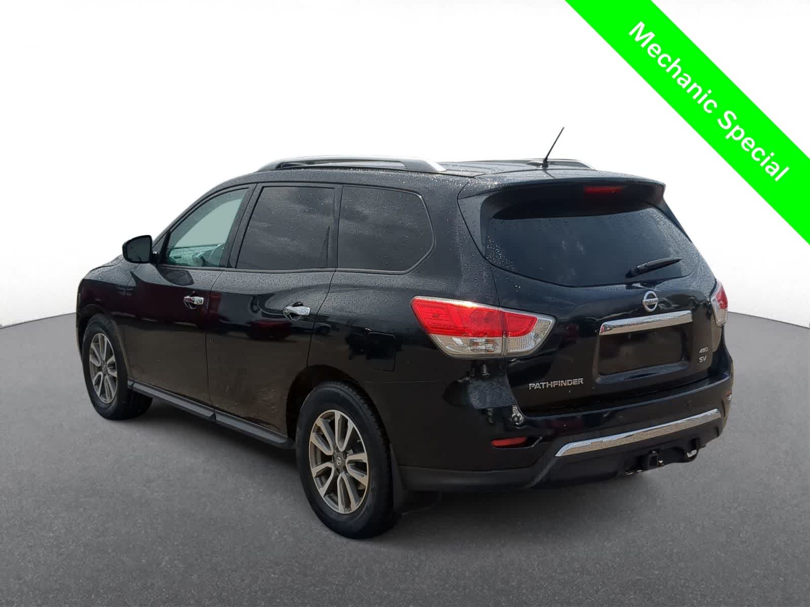 Thumbnail: 2013 Nissan Pathfinder - 6