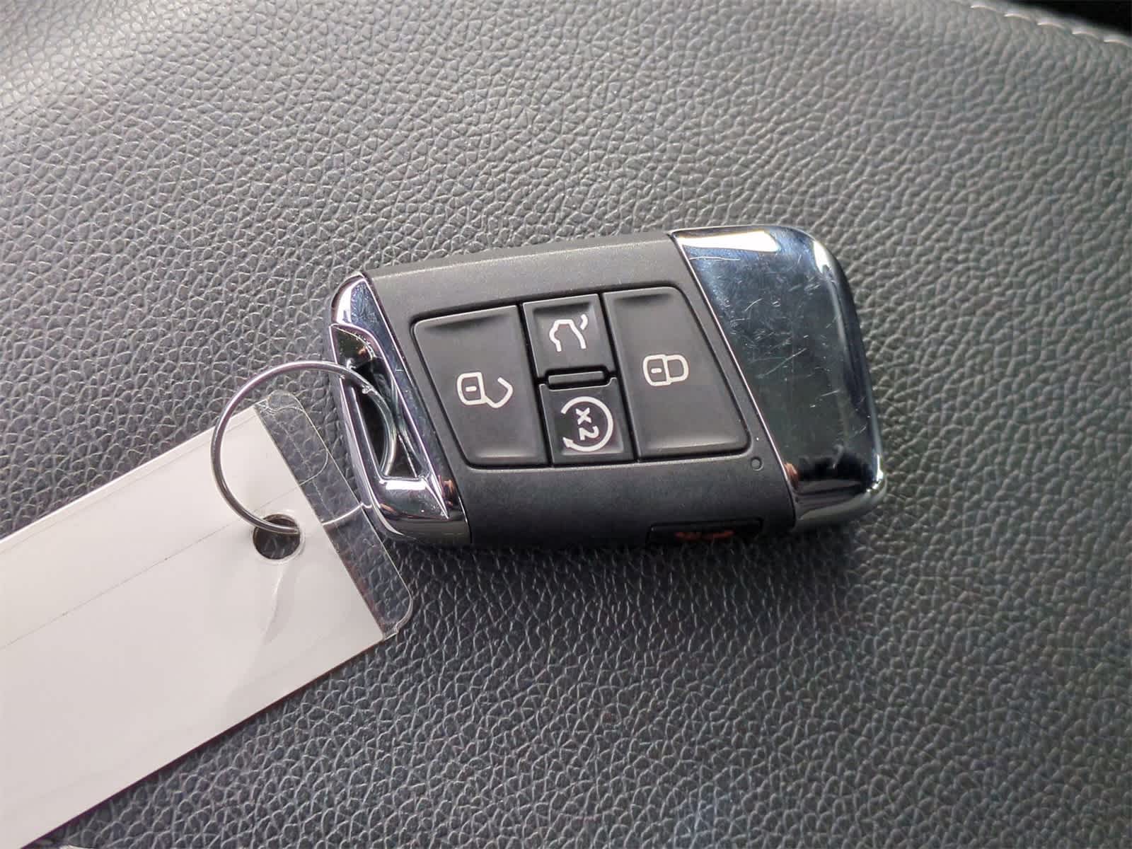 Thumbnail: 2020 Volkswagen Jetta - 35