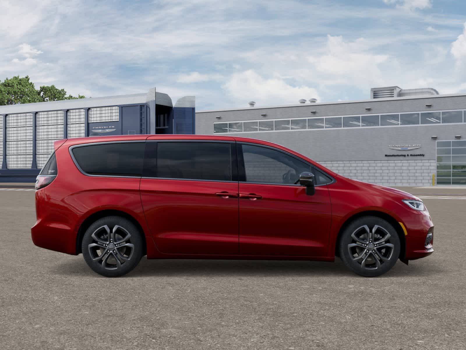 Thumbnail: 2026 Chrysler Pacifica - 21