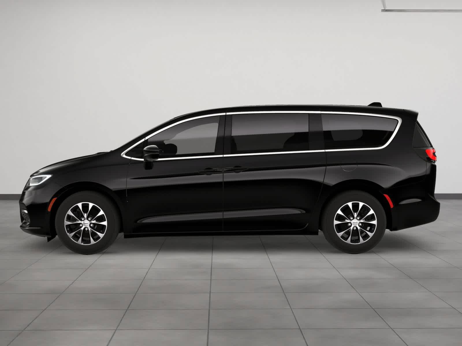 Thumbnail: 2026 Chrysler Pacifica - 3