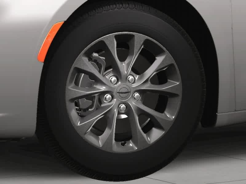 Thumbnail: 2025 Chrysler Pacifica - 11
