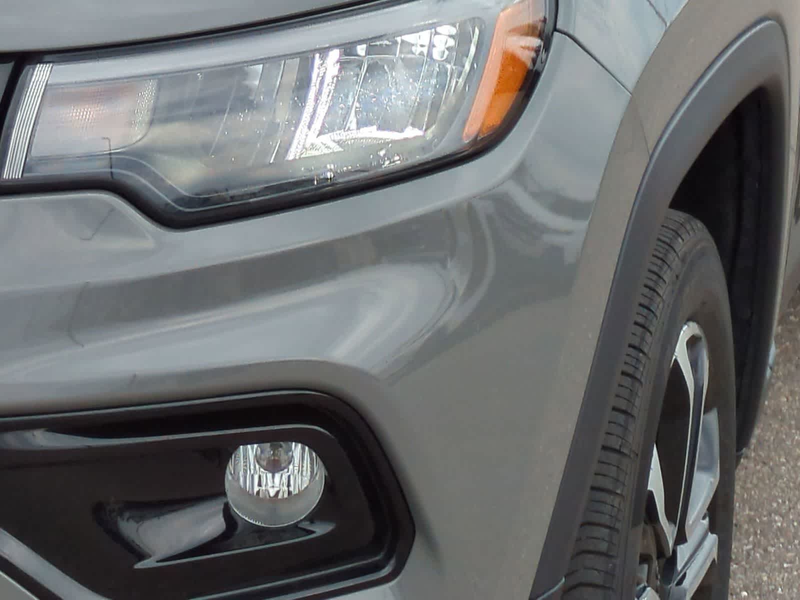 Thumbnail: 2022 Jeep Compass - 11
