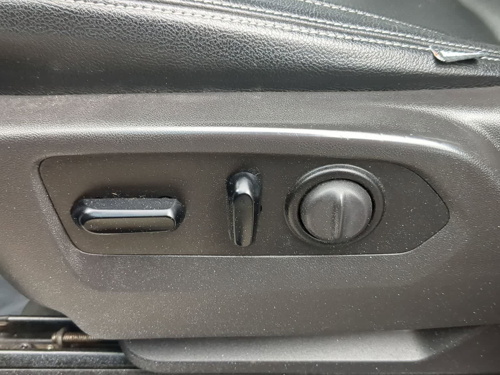 Thumbnail: 2021 Chevrolet Silverado 1500 - 17