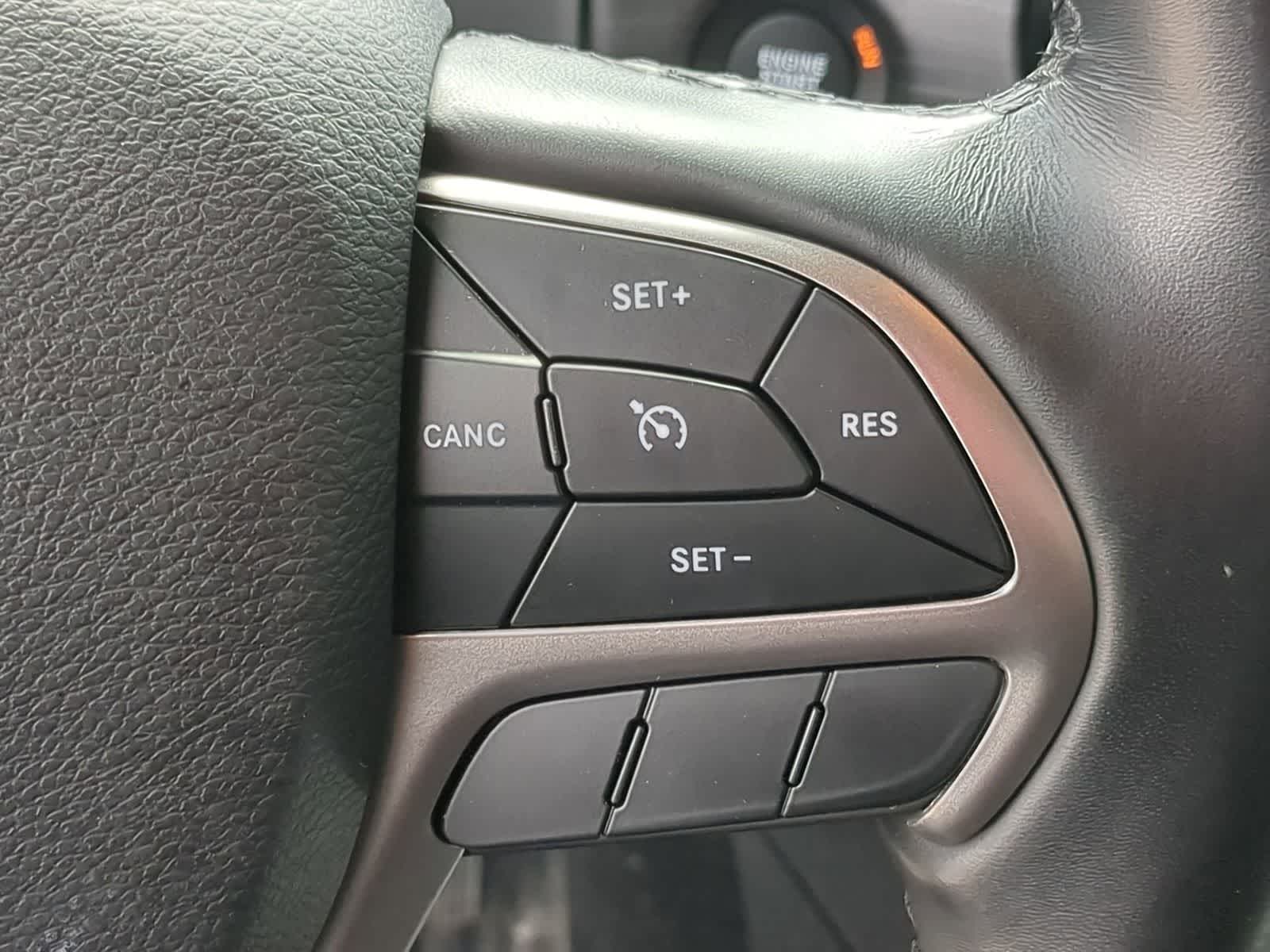 Thumbnail: 2020 Jeep Grand Cherokee - 24