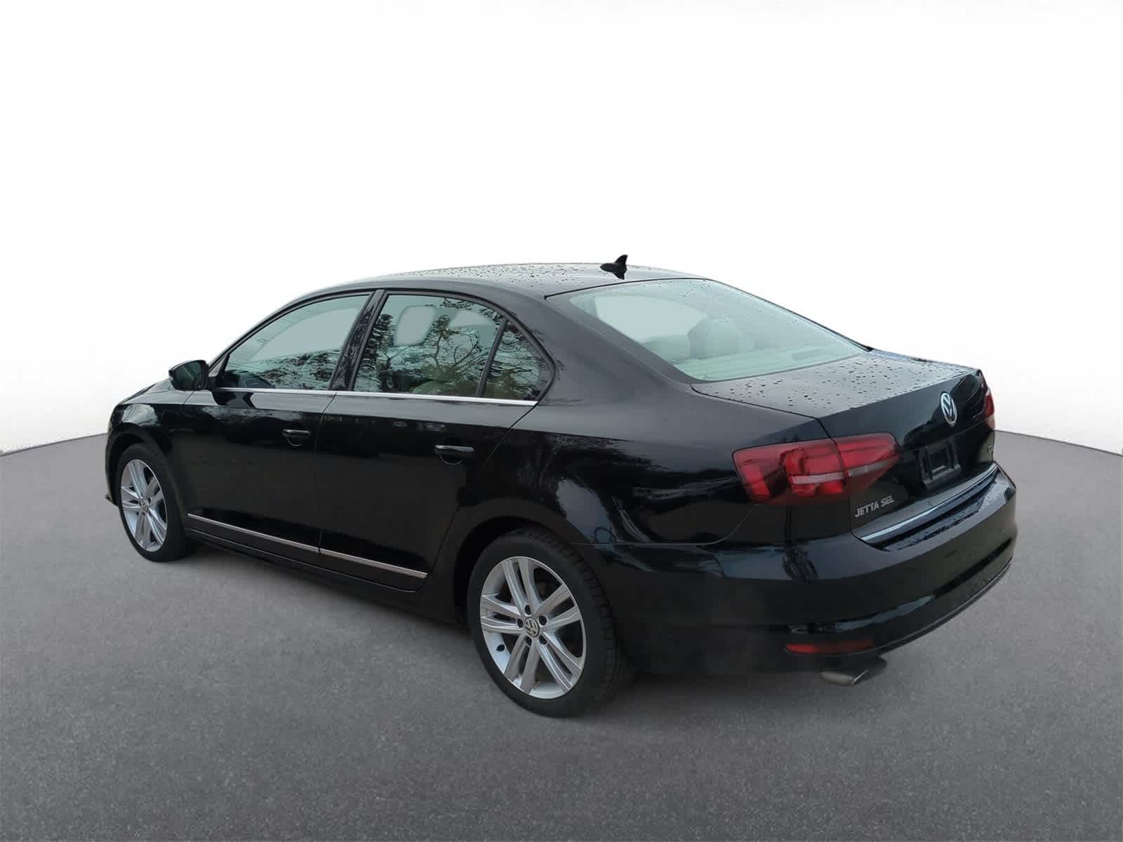 Thumbnail: 2017 Volkswagen Jetta - 6