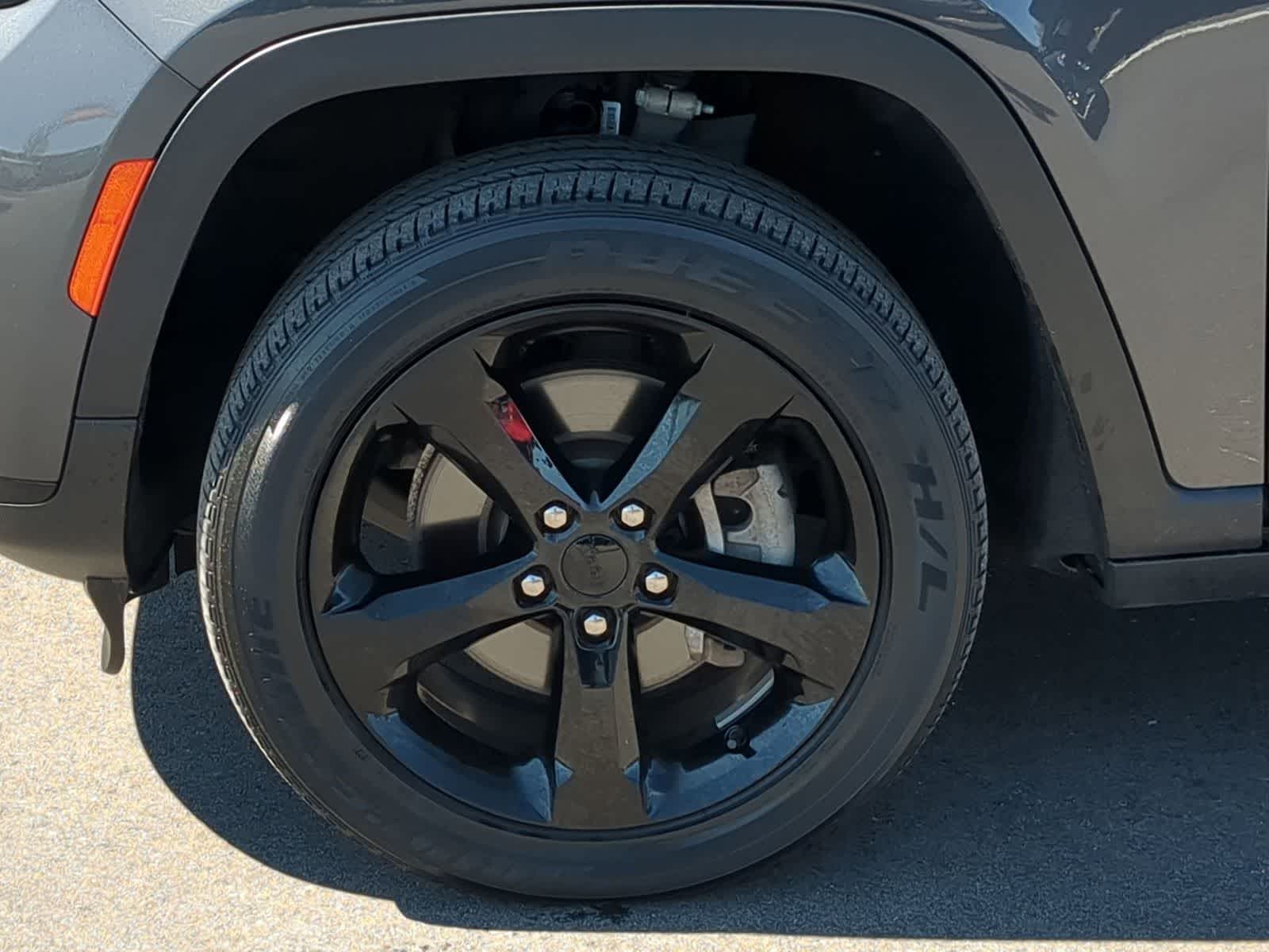 Thumbnail: 2022 Jeep Grand Cherokee L - 14