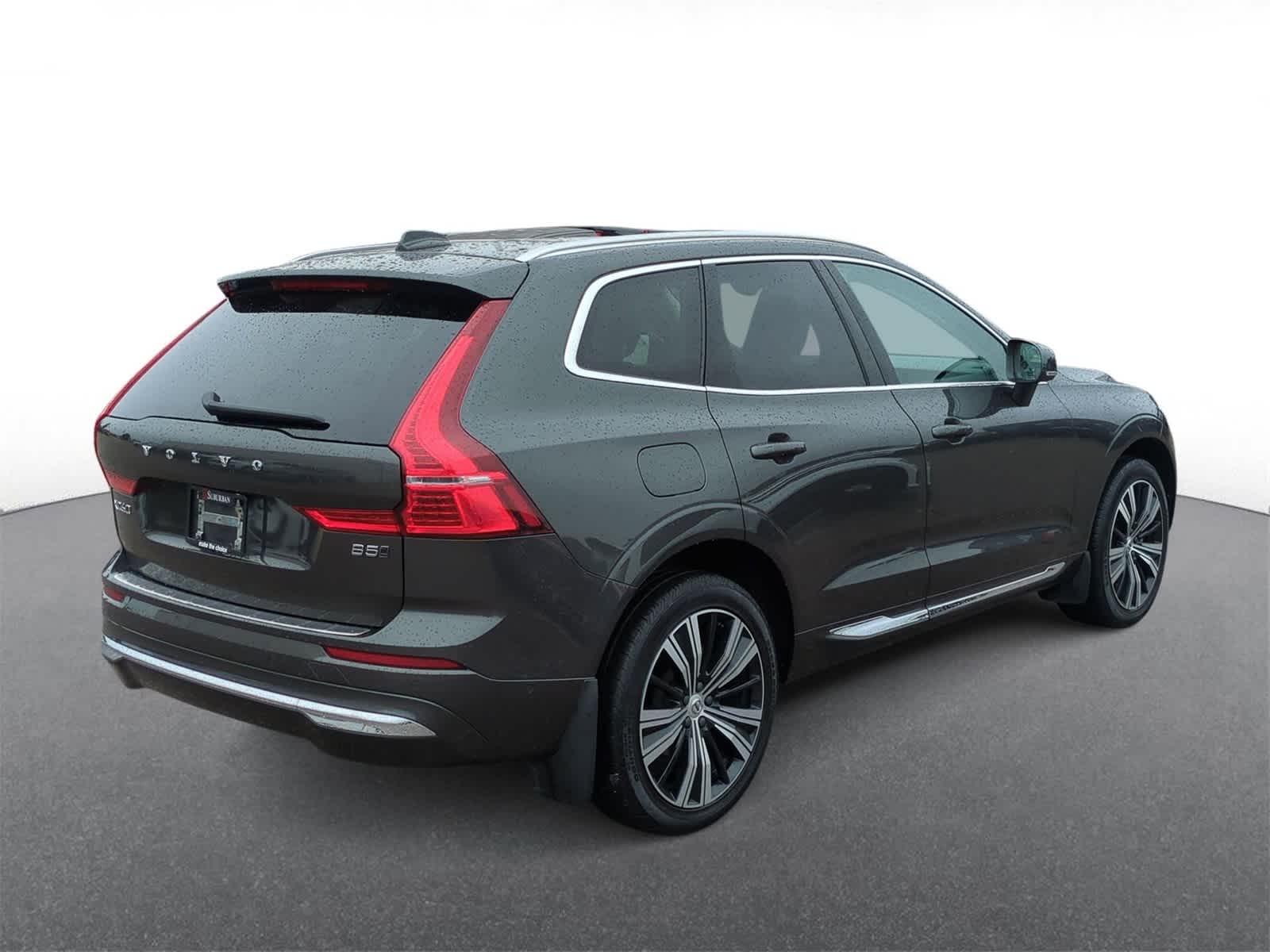 Thumbnail: 2022 Volvo XC60 - 8