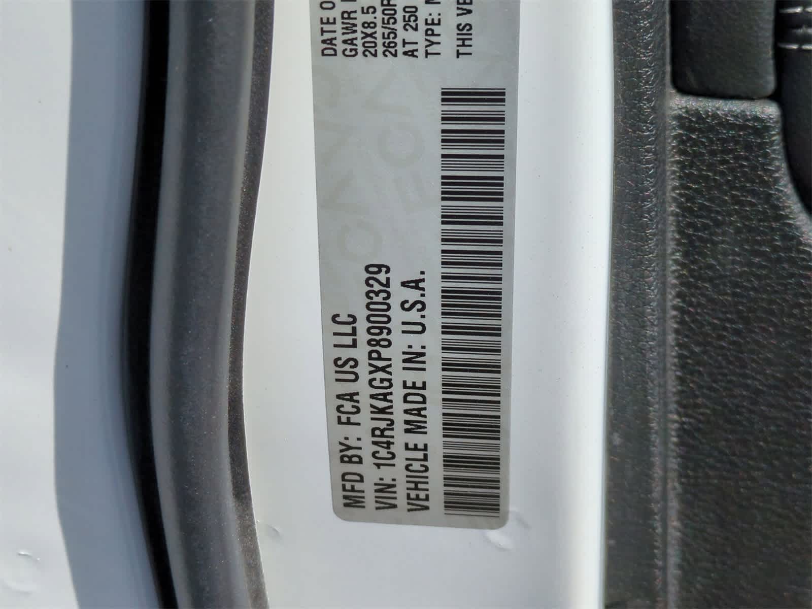 Thumbnail: 2023 Jeep Grand Cherokee L - 35