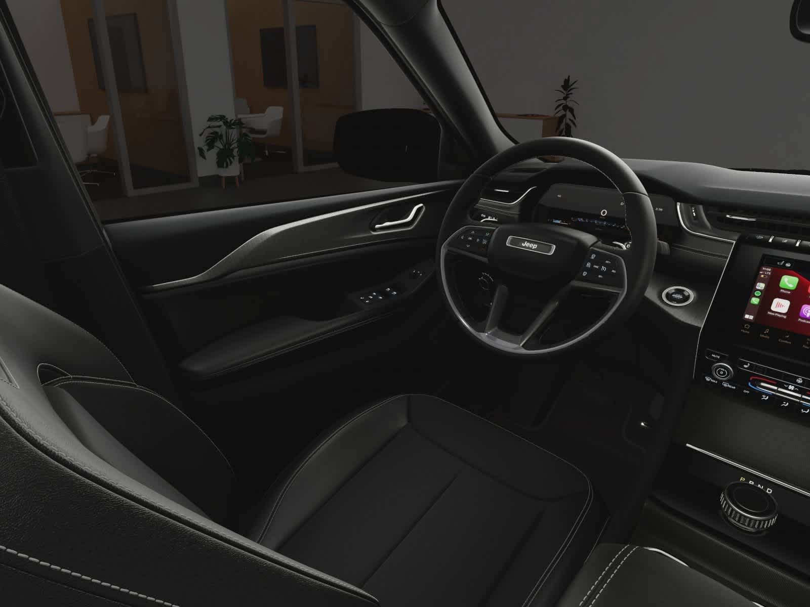 2025 Jeep Grand Cherokee Laredo 13
