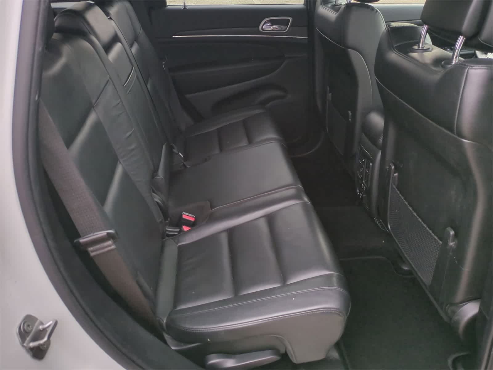 Thumbnail: 2021 Jeep Grand Cherokee - 21