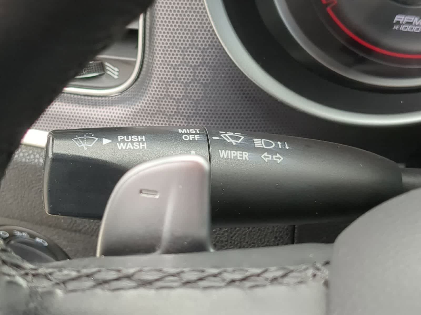 Thumbnail: 2016 Dodge Charger - 32