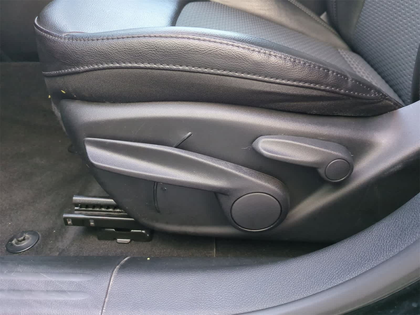 Thumbnail: 2022 Jeep Compass - 17