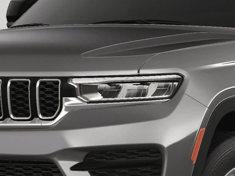 2025 Jeep Grand Cherokee Laredo 13