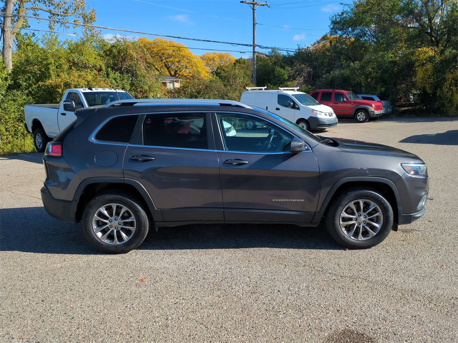 Thumbnail: 2021 Jeep Cherokee - 9