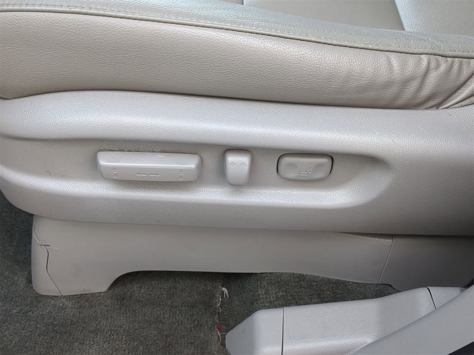 Thumbnail: 2016 Honda Odyssey - 24