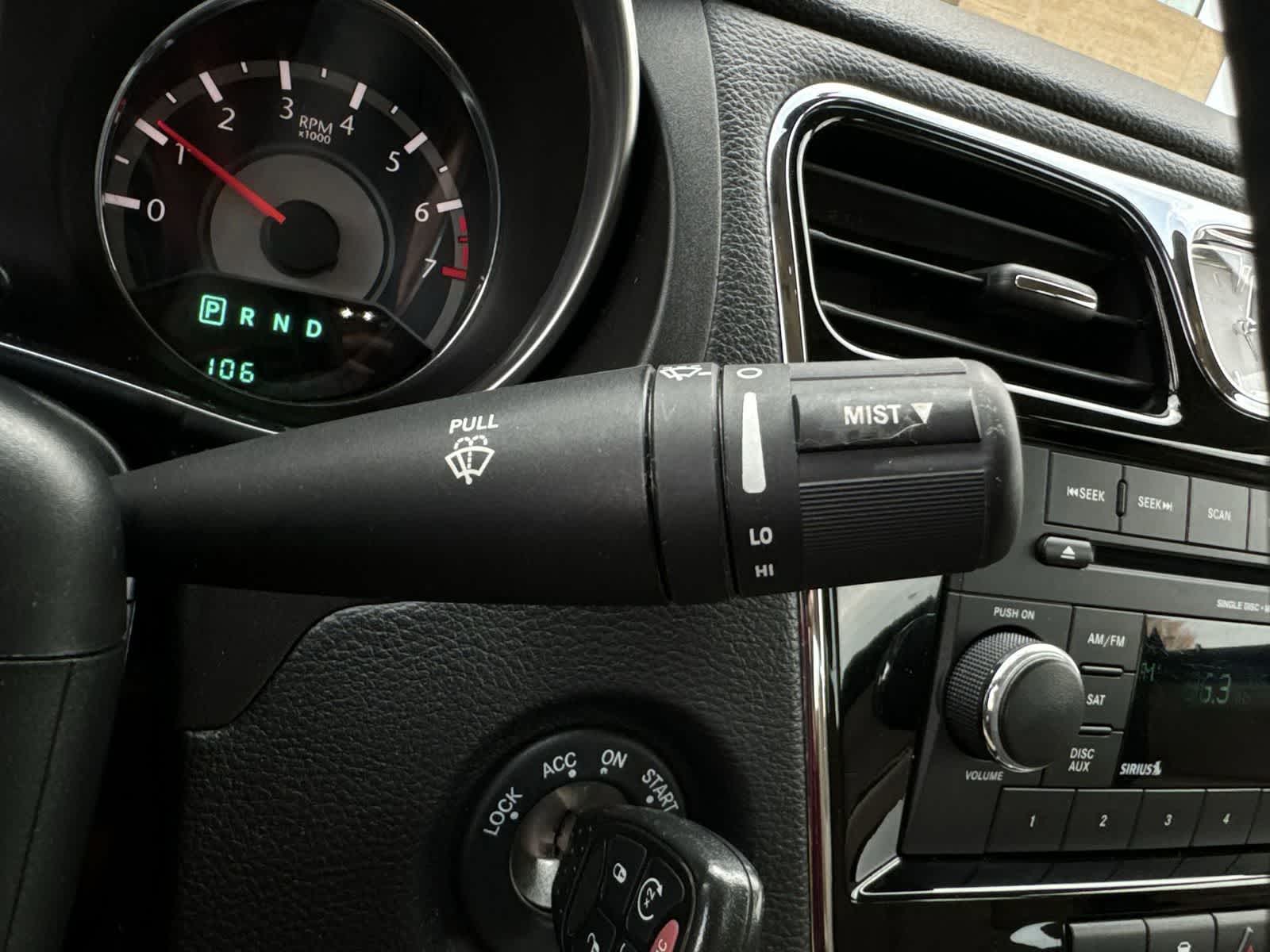 Thumbnail: 2013 Chrysler 200 - 26