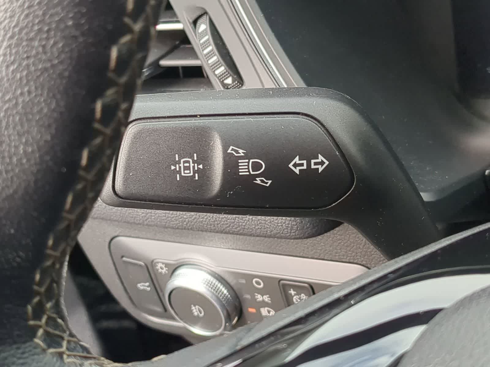 Thumbnail: 2022 Ford Escape - 26