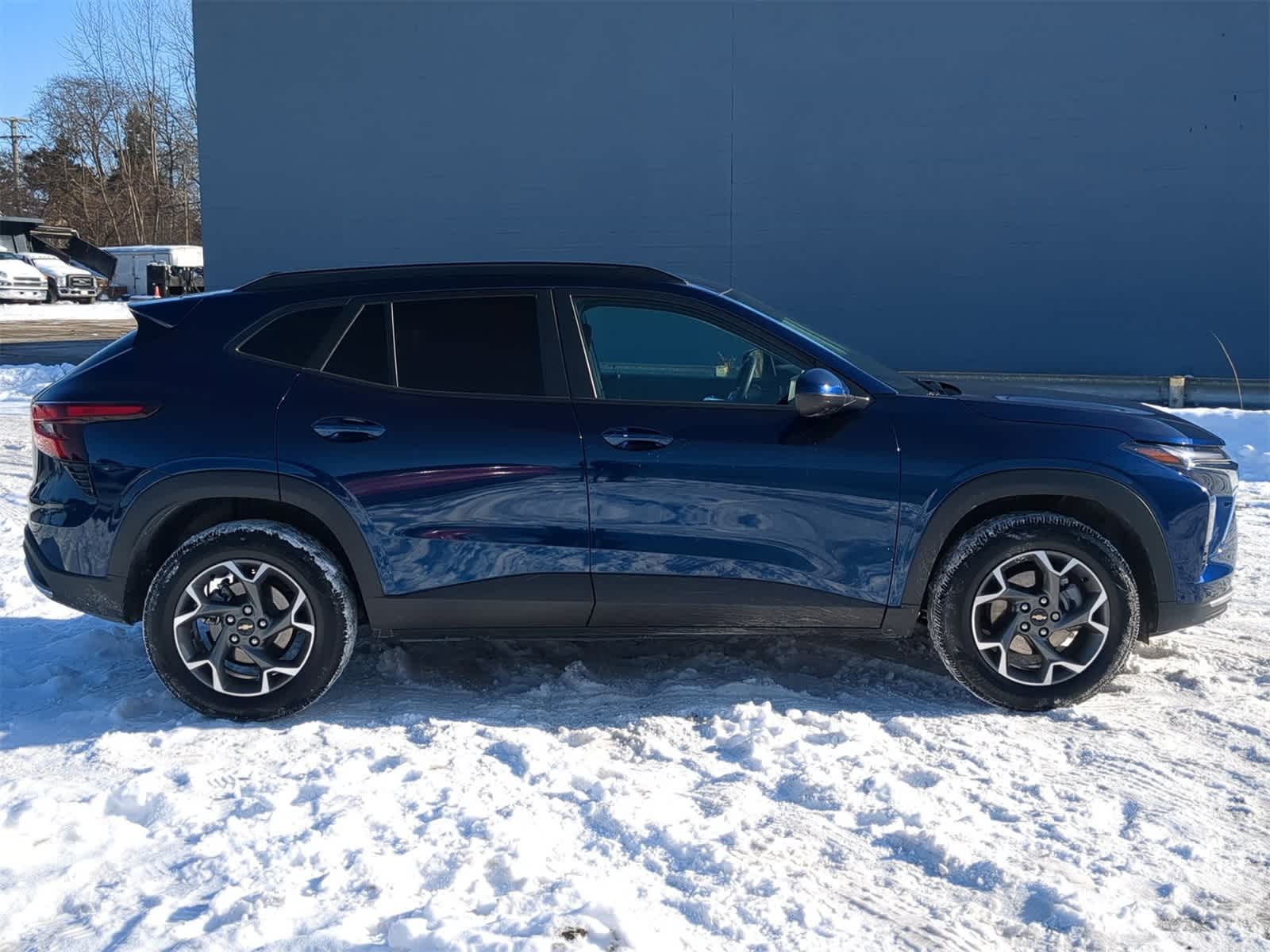 Thumbnail: 2024 Chevrolet Trax - 15