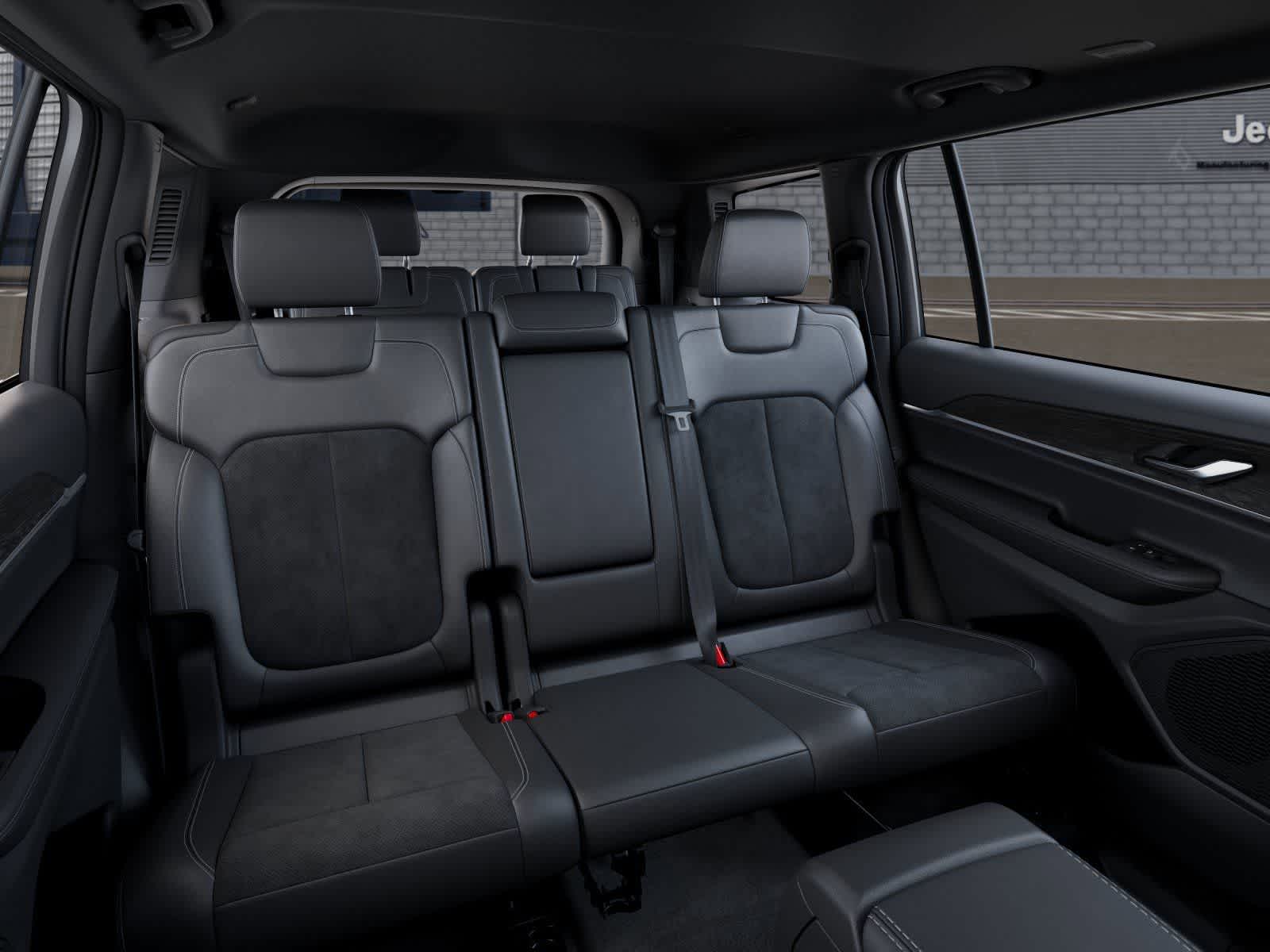 Thumbnail: 2026 Jeep Grand Cherokee L - 15