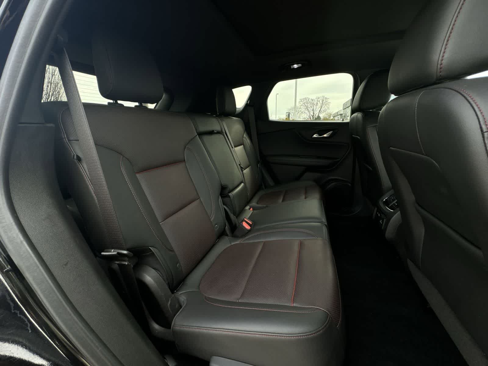 Thumbnail: 2020 Chevrolet Blazer - 21