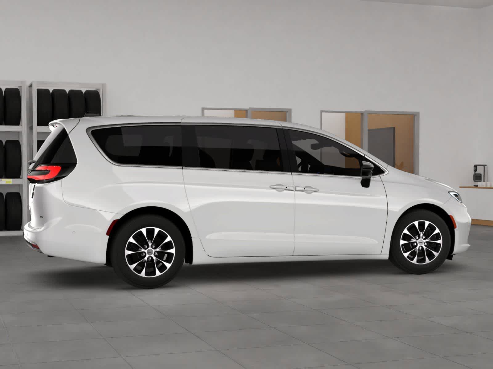 Thumbnail: 2026 Chrysler Pacifica - 6