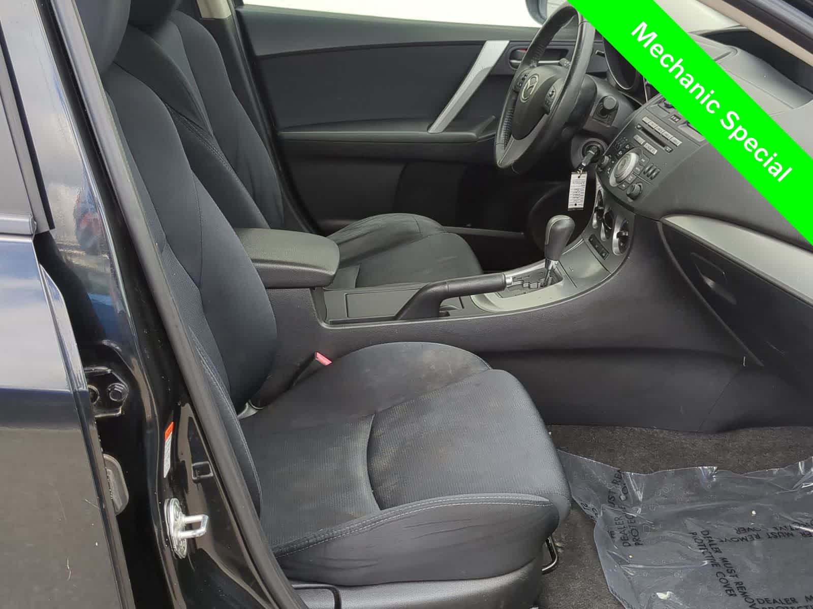 Thumbnail: 2011 Mazda Mazda3 - 21