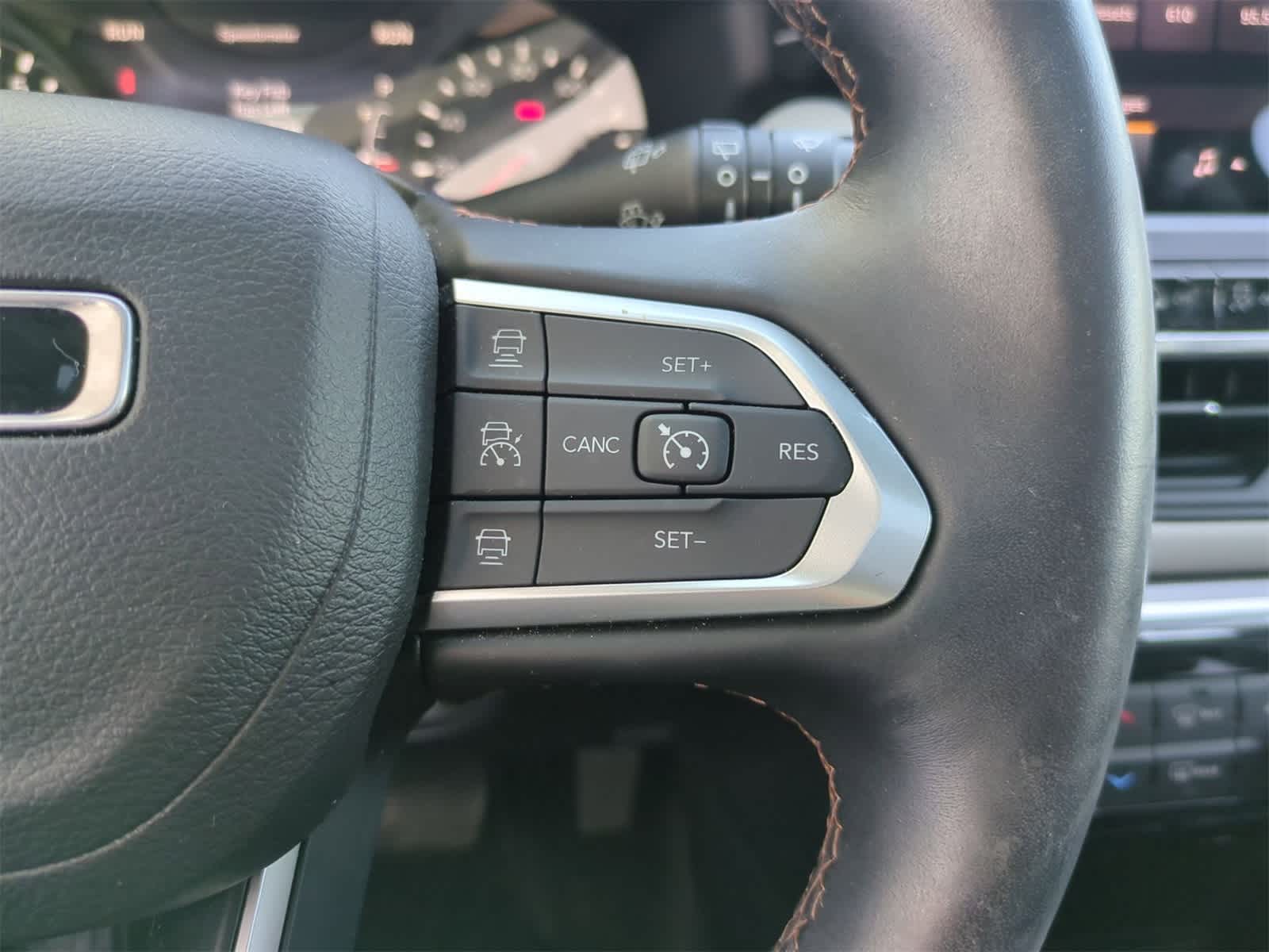 Thumbnail: 2022 Jeep Compass - 24