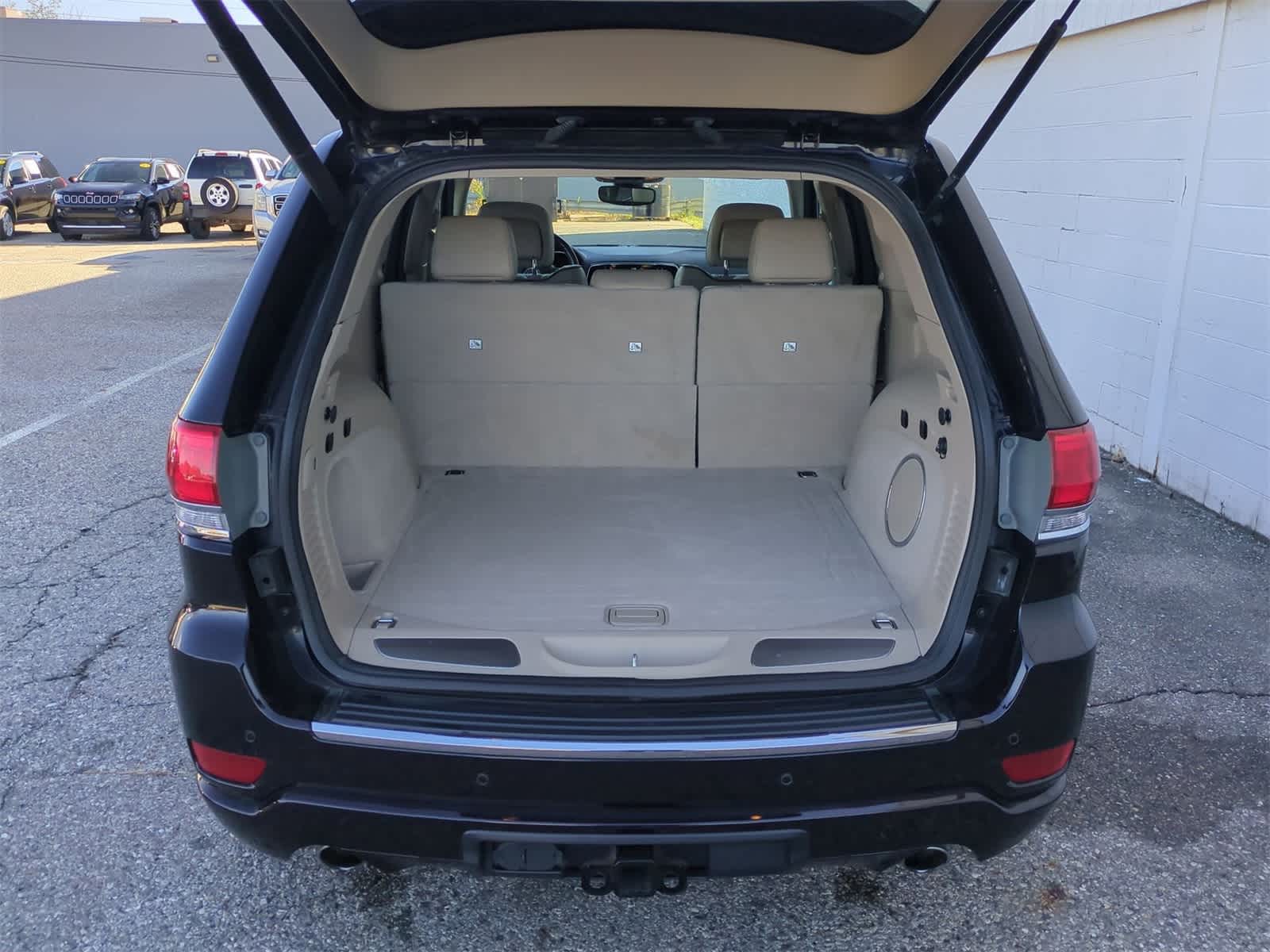 Thumbnail: 2019 Jeep Grand Cherokee - 34