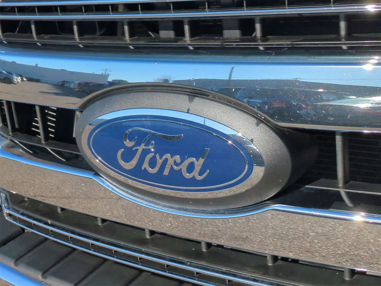 Thumbnail: 2022 Ford Econoline - 12